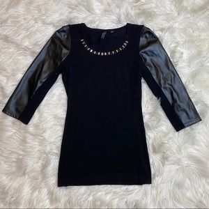 Women’s Guess Sweater size Small
